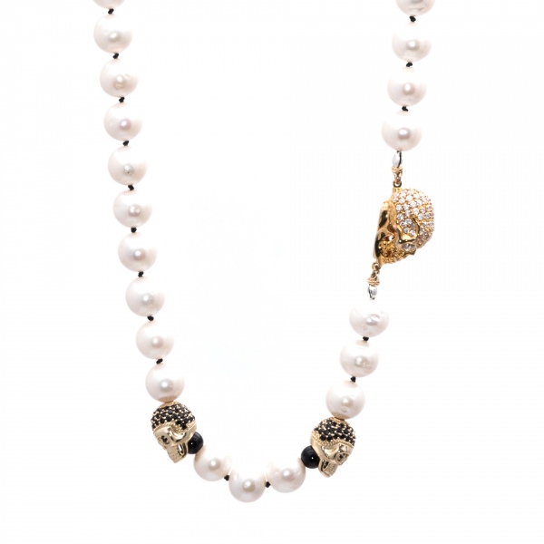 Skulls in the Sea Pearl Chocker main image